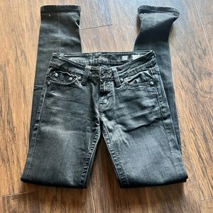 27” skinny Miss Me - Black washed denim.
